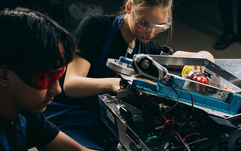 Se former tout en étant payé : le luxe de l'#alternance leparisien.fr/etudiant/orien… #apprentissage