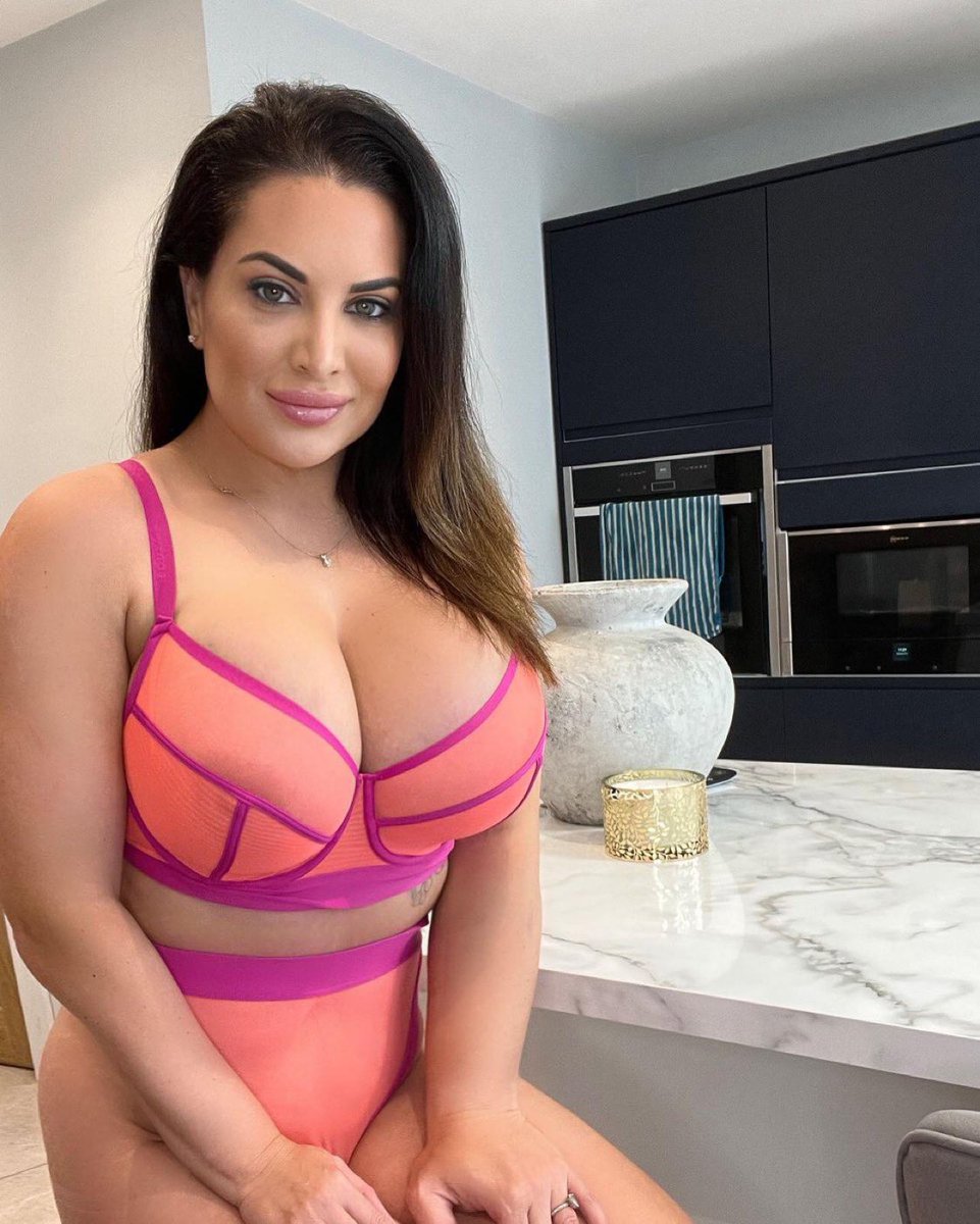 Onlyfansba's tweet photo. Sending nudies to everyone that likes
#onlyfansgirl #onlyfansFree #OnlyFAN #onlyfanslatinas https://t.co/03LuDjm9kW