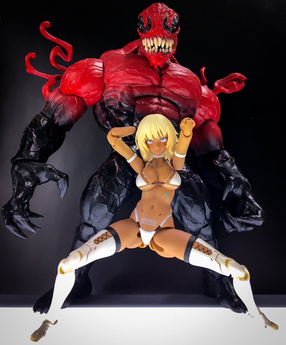 意味ありげに筋肉フィギュアを置くことでとても引き立ちます。(h 