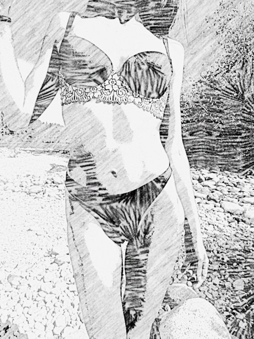 Oggi fa ancora abbastanza caldo per....  vieni a scoprirlo si OF al mio profilo https://t.co/m0Wb1sipxs<a href="/tag/fetish"class="tags"><span>#fetish</span></a><a href="/tag/footlovers"class="tags"><span>#footlovers</span></a><a href="/tag/piedi"class="tags"><span>#piedi</span></a><a href="/tag/girlfoot"class="tags"><span>#girlfoot</span></a>