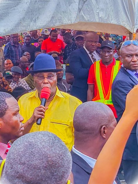 ainyangetoh's tweet photo. Rally children and children of anger..... Your next president of Nigeria. H.E Atiku Abubarka is in the United States of America.
Should I repeat???
#AtikuOkowa2023
#Atiku4SURE https://t.co/kfKVVhUwCe