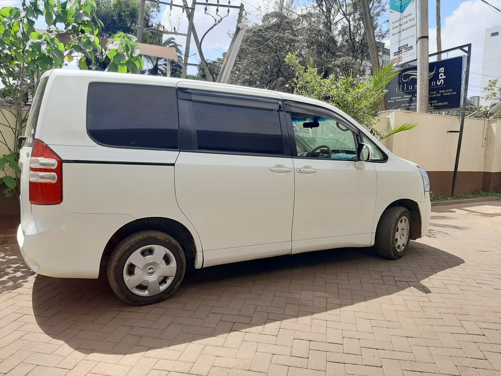 TwixtLogistics's tweet photo. Affordable Noah for hire. Great deal with guaranteed discount. This type of car is enough to get you around the city. It is spacious with up to 7 seats suitable for family and friends. Call us +254768218962
 #TwixtLogistics
 #Luxury  #Adventure  #Comfort https://t.co/GsKd2Pxe9k