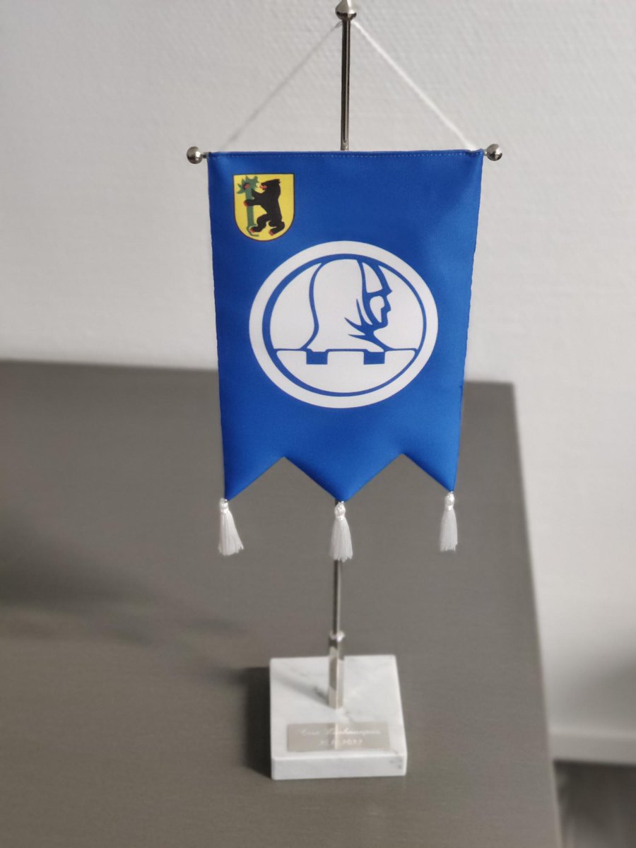 Kunniatehtävä toimia tänään Isonkyrön Sotaveteraanit ry:n ylimääräisen kokouksen pj:na. Kokouksessa päätettiin yhdistyksen purkamisesta. 
Perinnetyötä jatkaa Sotien 1939-1945 Etelä-Pohjanmaan Perinneyhdistys ja Isonkyrön perinnetoimikunta. #himmetäeimuistotsaa <a href="/sotaveteraanit/">Sotaveteraaniliitto</a>