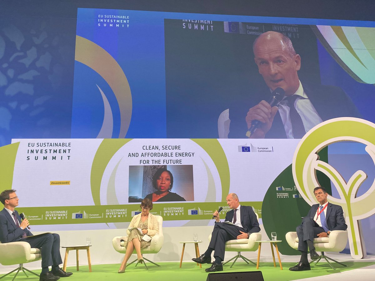 Important discussion at EU Sustainable Investment Summit on how to keep decarbonisation goals on track &amp; address urgent energy security needs in line with #REPowerEU. Mobilizing financing &amp; maintaining long-term strategic vision are key for success #InvestGreenEU