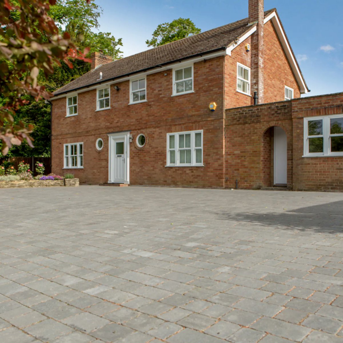 Is your patio or driveway looking a little past it’s best? 

We offer a repair and makeover service for #drives, #patios and #pathways, removing discolouration, rectifying drainage issues, repairing damaged paving and more.
Give us a call today on 01865 341000.
#reviveyourdrive