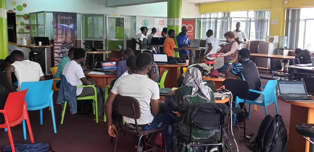 <a href="/AYDLinkUg/">AFRICAN YOUTH DEVELOPMENT LINK (AYDL)</a>, <a href="/ifraduganda/">IFRAD</a>, <a href="/OxfaminUganda/">Oxfam in Uganda</a> under the Youth Empowerment and Engagement Project #YEEP providing opportunities for youth to create innovations to solve youth unemployment using technology. #YouthlivelihoodsUG.
