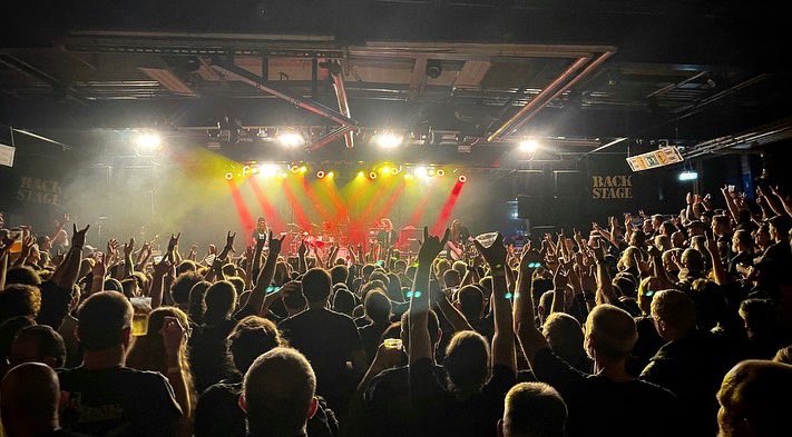 SacredReich's tweet photo. Quadra Tour is sold out tonight in Cologne! Looking forward to seeing everyone. We are all having so much fun. All the bands are playing great sets every night. Don’t miss out! #sacredreich #sepultura #crowbar #davemcclain #tommybuckley https://t.co/EqKtZe2su6