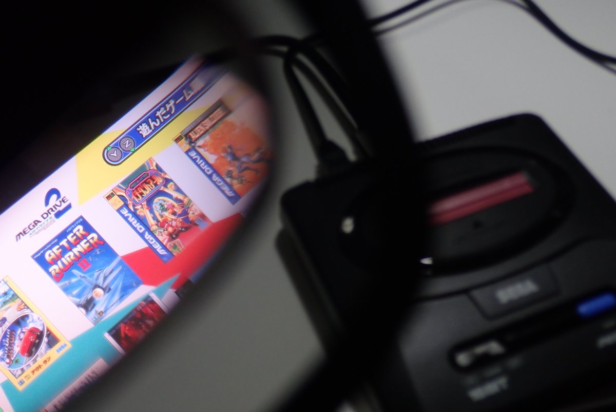 SatoDen_MO's tweet photo. 考えていた繋ぎ方試したら思っていた通り、Nreal Airでメガドライブミニ2の画面映せた。ただしまだ純正のアダプターが入手出来ず(注文はしてる)、GOOVISでの接続なので音は出ない。Nreal Adapterだったら音も出て普通に遊べると思う。 #メガドライブミニ2 #Nreal #NrealAir #NrealAdapter https://t.co/XwDoBD8Xii