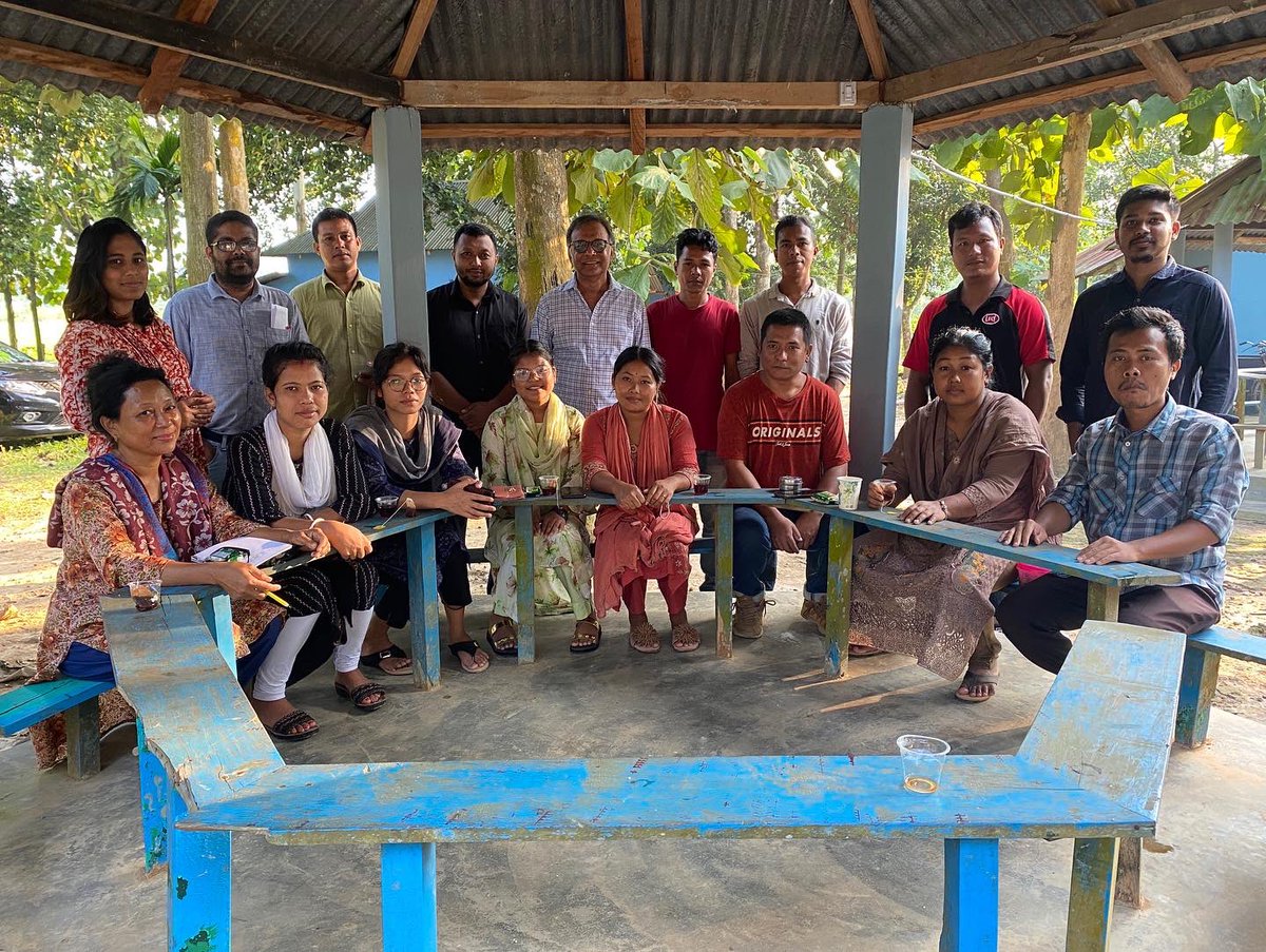 FNFinBangladesh's tweet photo. Concluded a field training for an FNF supported study on Minority Inclusion in Entrepreneurship - analysing employment status of indigenous population in Madhupur, Tangail and Haluaghat, Mymensingh.
#research #study #minorityinclusion #entrepreneurship #situationanalysis https://t.co/qcasXqR66a