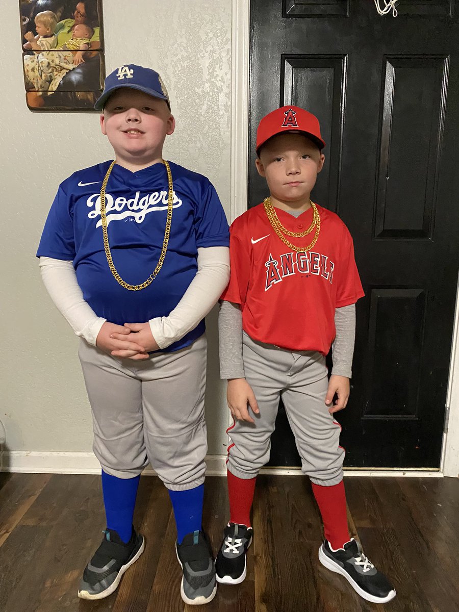 jen_richey's tweet photo. Baseball fever in our house! #betts #ohtani https://t.co/Ls9SdGlbdl