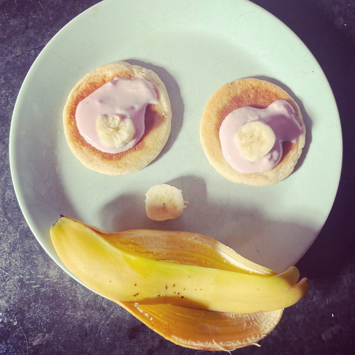Albiestar's tweet photo. And OBVIOUSLY a #lunchface for sustenance. #halfterm 🍁🍁🍁🍁 https://t.co/Ztb1f9PvWu