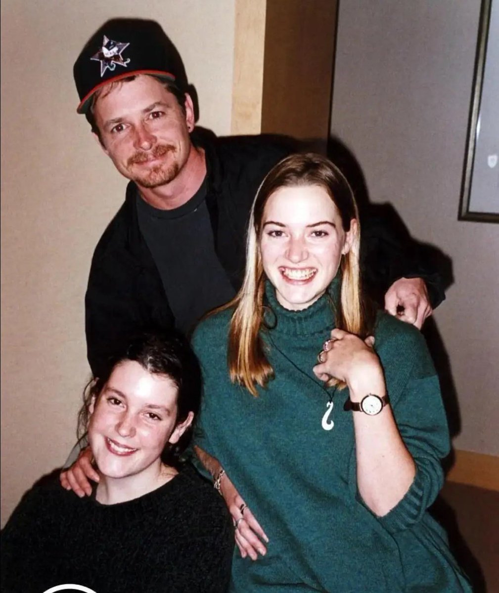 Michael J. Fox, Kate Winslet y Malanie Linskey en 1994.