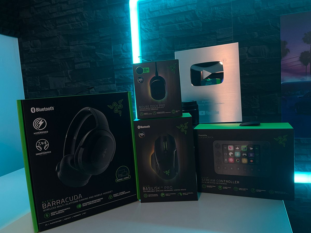 AlphaKevin tweet media