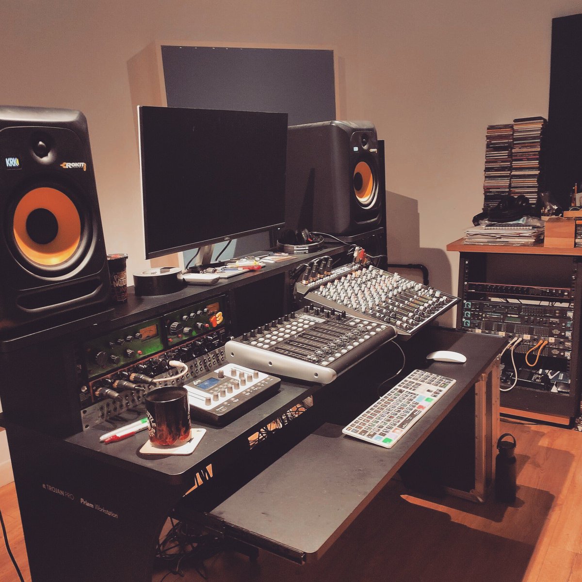 Tipler's tweet image. On-Line Mixing and Mastering...
unit13studios.com

open.spotify.com/user/tipler/pl…