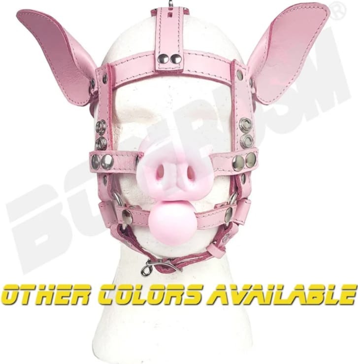 Dominadollore's tweet photo. ...like a little pig https://t.co/XfLrOomYc2