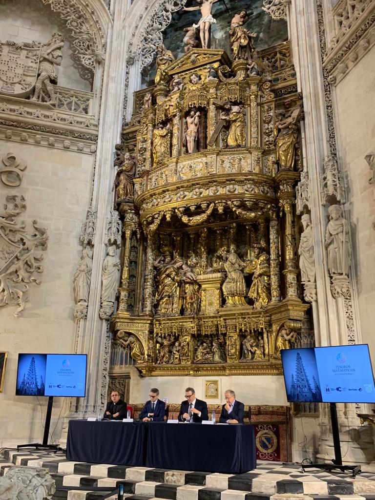 ⛪ Descubre los tesoros matemáticos de la Catedral de Burgos

📲 <a href="/catedralDburgos/">Catedral de Burgos</a> desvela la ciencia que esconde a través de una guía interactiva.

🤝 Esta iniciativa, pionera en España, es fruto de un acuerdo entre el Cabildo, <a href="/FCirculoBurgos/">Fundación Círculo</a> e <a href="/ibercaja/">Ibercaja</a>.