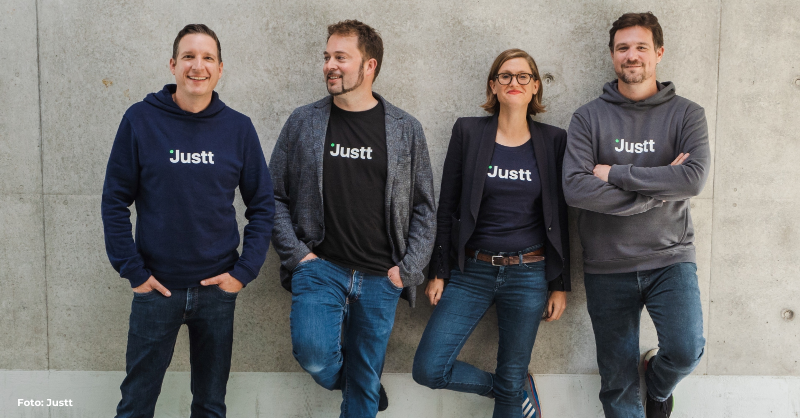XPLRMedia's tweet photo. Das Münchner Start-up @just_app möchte mit seiner #Content-Plattform das YouTube für geschriebene Qualitätsinhalte werden. Welche innovativen Ansätze die App für #Creators, #Verlage und Leser:innen bietet, erfahrt ihr im XPLR: Magazin. 🔗