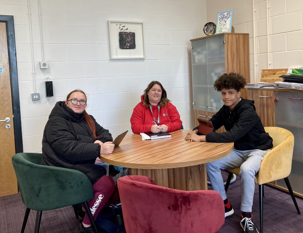 BremoreEducate's tweet photo. Excellent first meeting with our new Students Council Chairperson and Vice Chairperson! The have some really good ideas! Wishing them the very best in their new role! #student_voice @EducateTogether https://t.co/EMm5sNnrAk