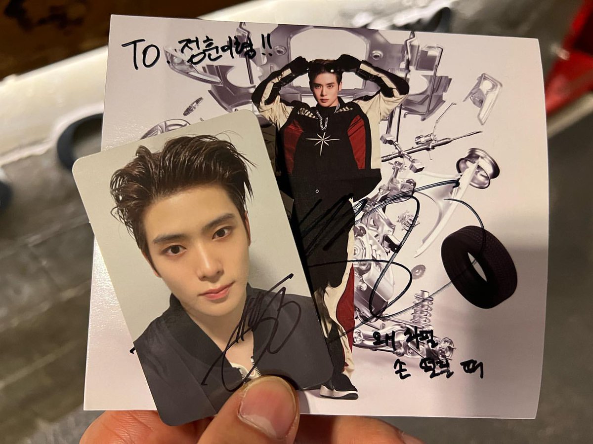 트레이너분 인스타 #재현

'왜 하필 손 떨릴 때'
ㅋㅋㅋㅋㅋㅋㅋㅋㅋㅋㅋㅋㅋㅋㅋㅋ
근데 또 띄어쓰기 완벽함 ....