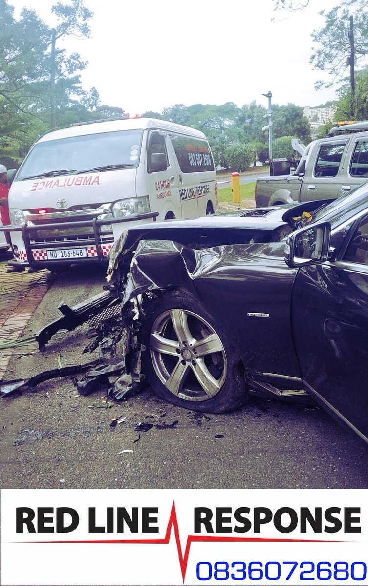 _ArriveAlive's tweet photo. One injured in a collision in Pinetown https://t.co/nA8GoL4nVR
#ArriveAlive #Collision #RedLineResponse https://t.co/PYnvxTMzNE