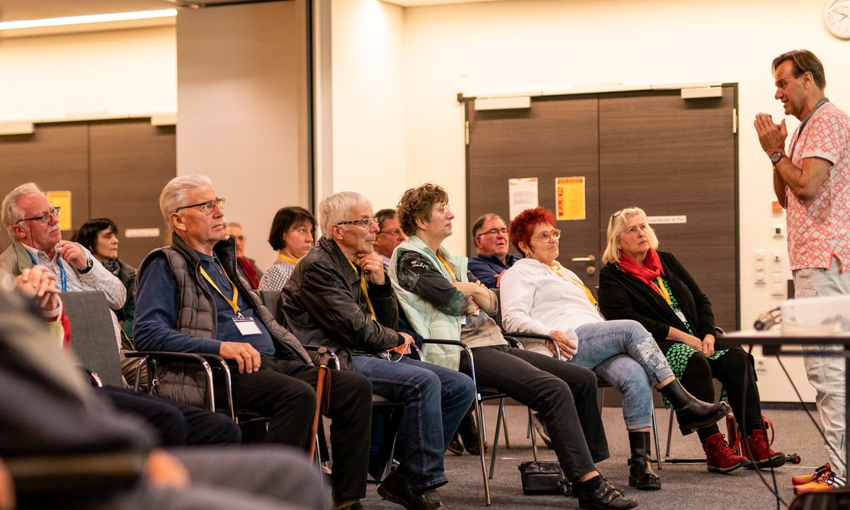 Gerade nach #Schlaganfall ist #Selbsthilfe für Betroffene immens wichtig, weil sie vor komplexen Herausforderungen stehen, für die es keine zentralen Ansprechpartner gibt. Am 29. Oktober ist #Weltschlaganfalltag. Unser Motto: #selbsthilfewirkt
schlaganfall-hilfe.de/de/das-tun-wir…