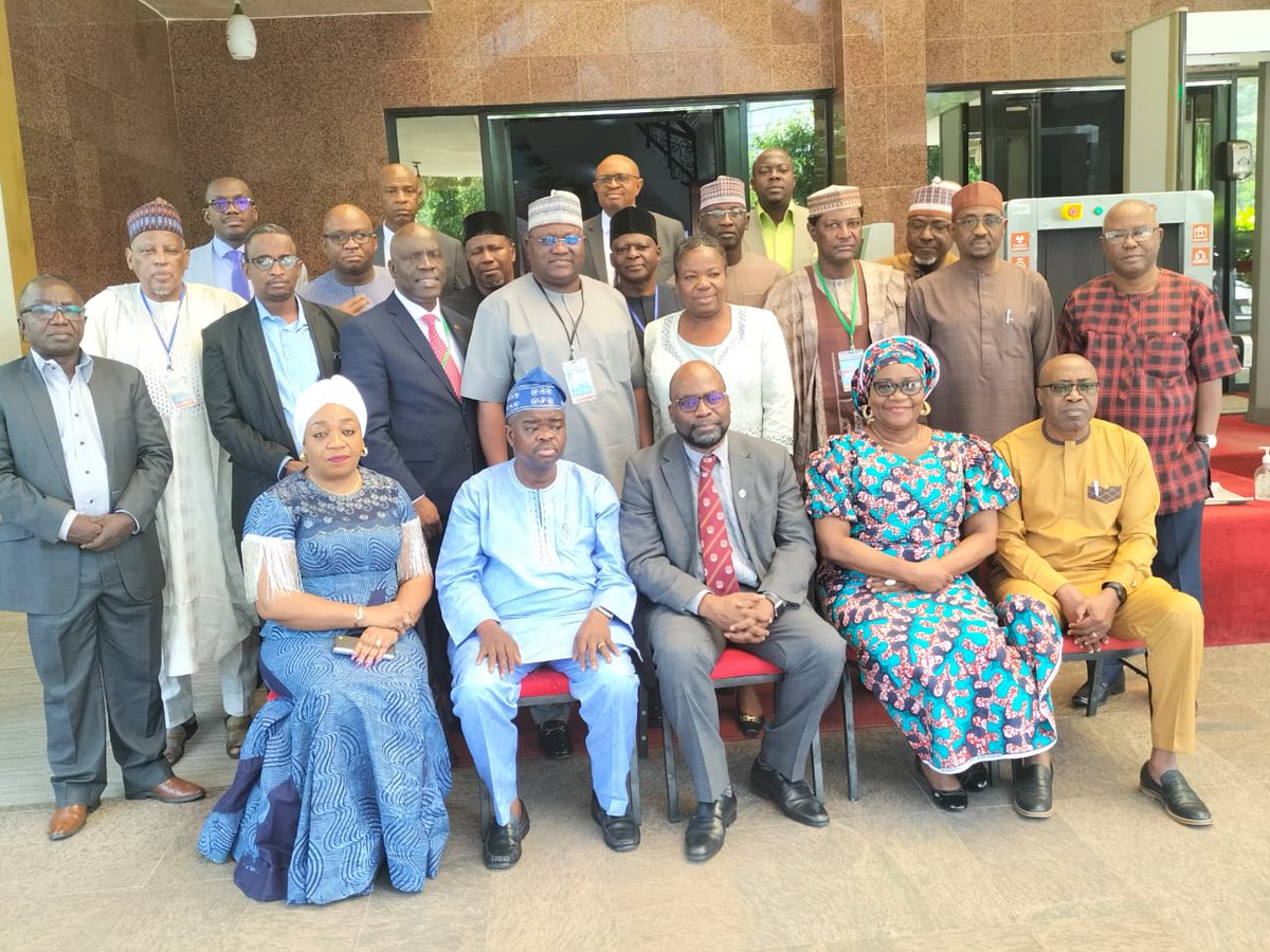 icpcnigeria's tweet photo. ICPC Chairman Tasks CEOs of Agencies on Common Leadership Pitfalls to Avoid

The Chairman of ICPC, Prof. Bolaji Owasanoye SAN, OFR, has tasked heads of agencies to avoid internal and external snares while performing their official duties. https://t.co/4VnTcfb1Yc