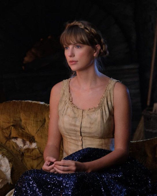 FlyVPN's tweet photo. #TaylorSwift ’s 《#bejeweled》scenes.

Use #FlyVPN to watch more movies from anywhere👉https://t.co/arVBqKcU6h https://t.co/EAYHVKVf0o