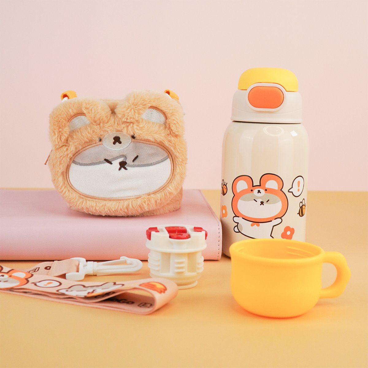 Pinkoi上新啦~⭐
🤩保溫杯禮盒限量發售中！
讓甜心小熊陪你喝水吧~

商城連結：pinkoi.com/store/badmouse

#動物餐廳 #pinkoi