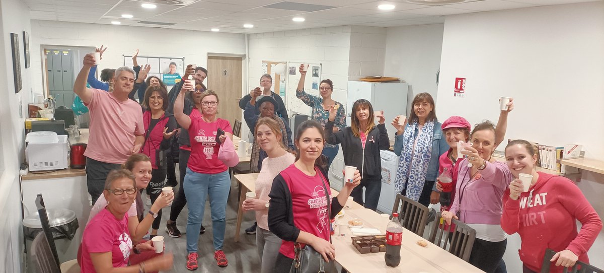 ElisGroup's tweet photo. La #TeamElis aux couleurs d'#OctobreRose2022 !
Nos collaboratrices et collaborateurs se sont fixés un #challenge sportif sur l'appli @united_heroesFR 🦸♀️
Objectif : convertir nos performances sportives en points et récolter des fonds pour @RoseUpAsso, qui lutte contre le cancer. https://t.co/7riQUNIQNm