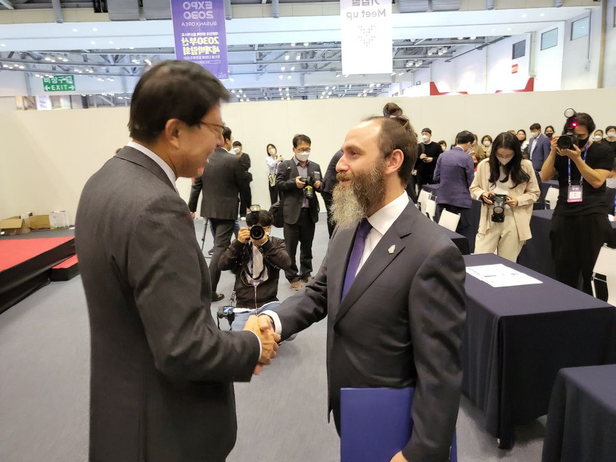 EOS Network Foundation on Twitter "🚨 Major EOS Announcement 🚨 The