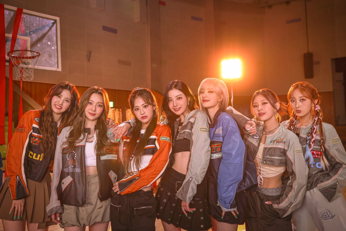 ICHILLIN’(아이칠린) 3rd Digital Single
[Draw (MY TIME)]
CONCEPT PHOTO #2
#ICHILLIN 

✨ 2022.11.03 6PM(KST) RELEASE

#ICHILLIN #아이칠린
#Draw #MY_TIME
#E_JI #JIYOON #JACKIE
#JOONIE #CHAERIN #YEJU #CHOWON