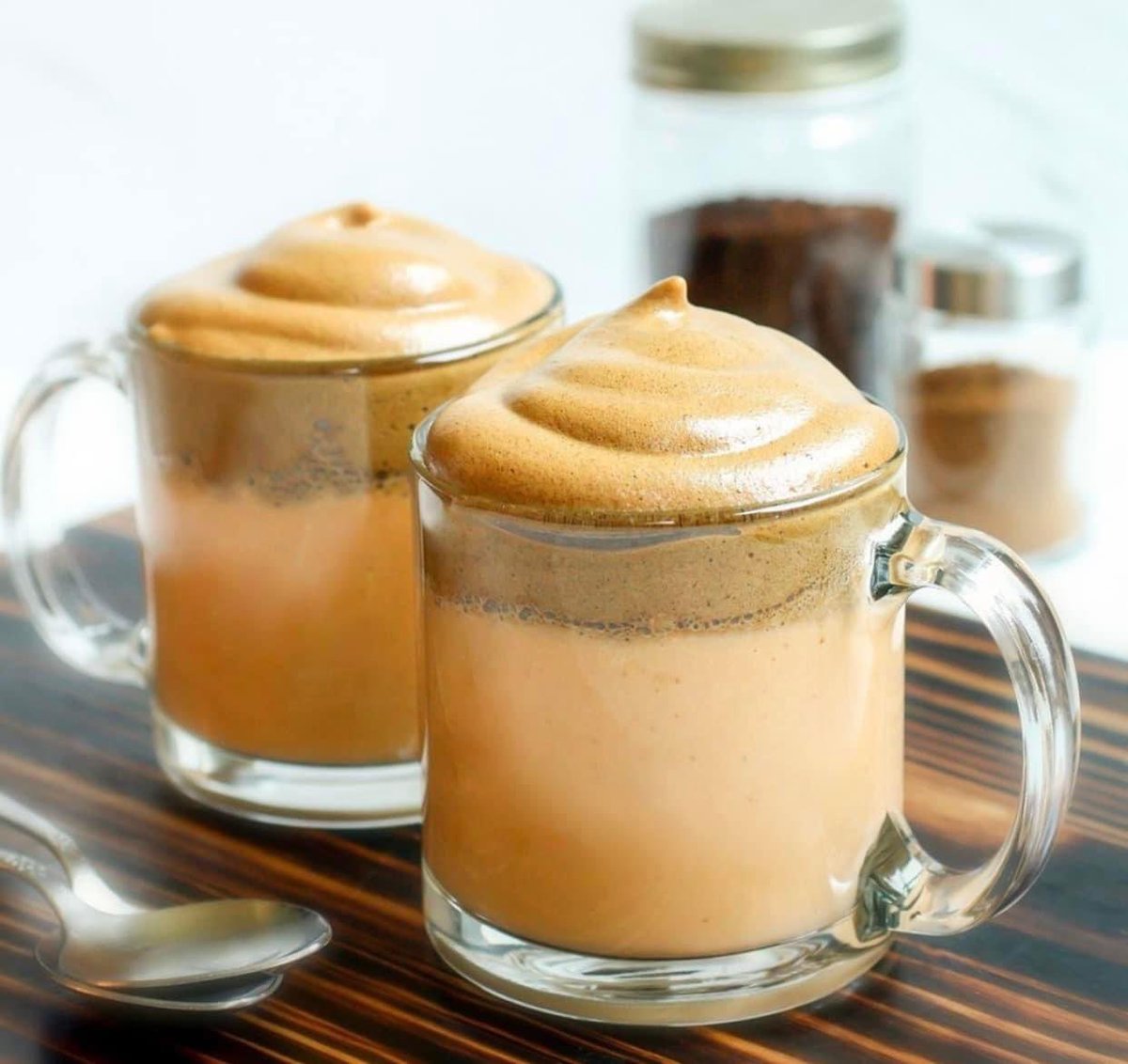 ngopiss's tweet photo. Whipped coffee 😍 https://t.co/sjFmzIazYg
