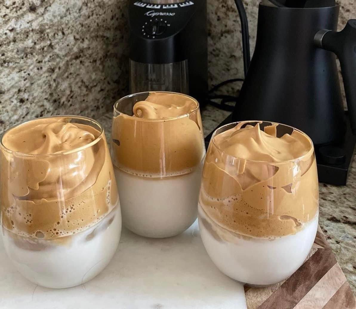 ngopiss's tweet photo. Whipped coffee 😍 https://t.co/sjFmzIazYg