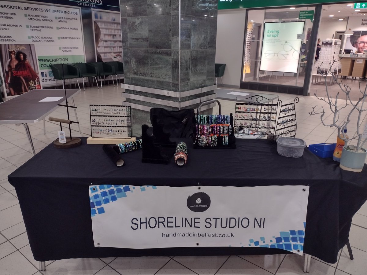 ShorelineStudi3's tweet photo. Currently setting up ready to start the market in the Castle Mall Antrim, lots of stalls and lots of people around so come down between 11am - 4pm have a look enjoy the fun #Antrim #CastleMall #Halloween #tweetni #Discoverni #BelfastHour https://t.co/NksLnGQMIo