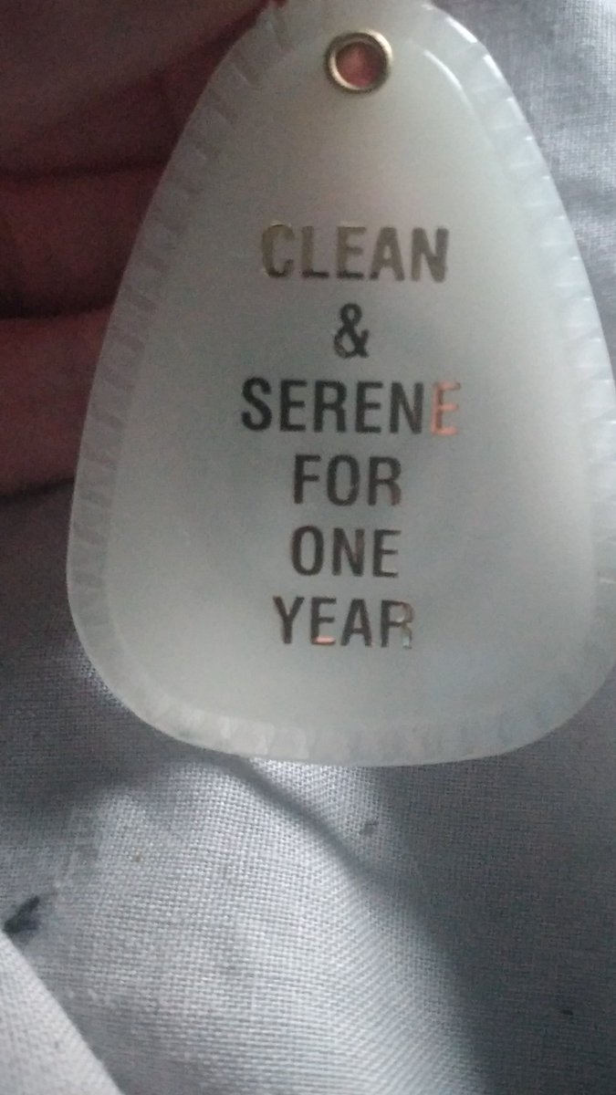 sharpyrocks's tweet image. #RecoveryPosse no mind altering substances for a whole year ✊🙏🏻