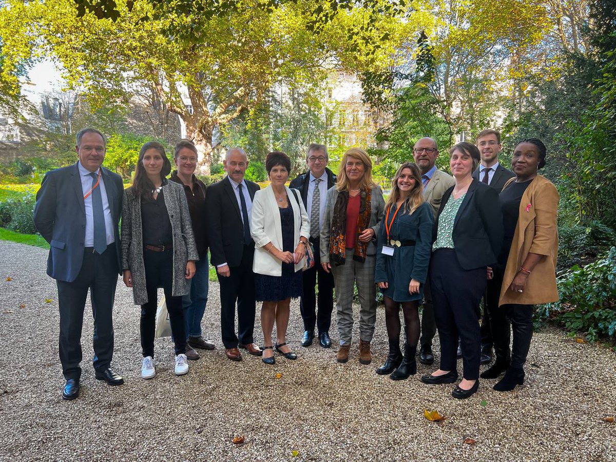 J’ai reçu hier avec beaucoup de plaisir de belles associations qui agissent au plus près des habitants de nos territoires ruraux pour améliorer leur quotidien. Ensemble, il nous tient à cœur de définir les ruralités par leurs potentiels plutôt que par leurs manques 🌳