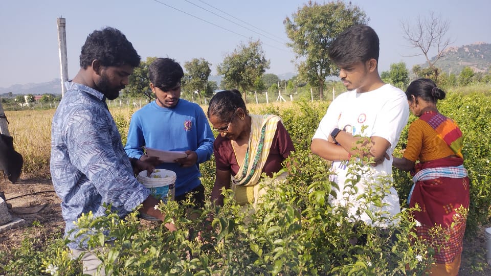 PavanAdimalla's tweet photo. #MUNUGODU WITH BSP https://t.co/ytAgstVJF5