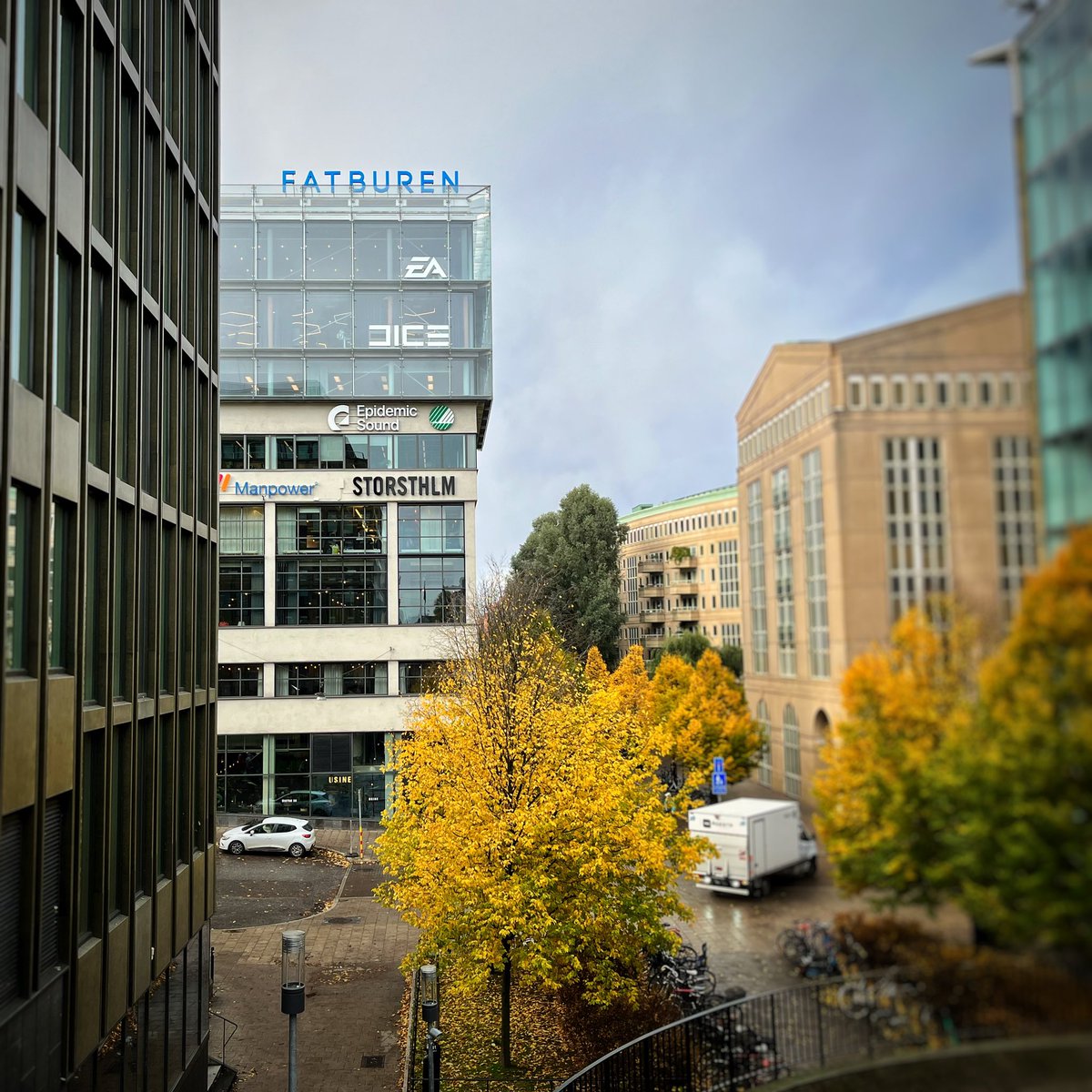 Lossy on Twitter "Obligatory photo of EA_DICE studio 👋"