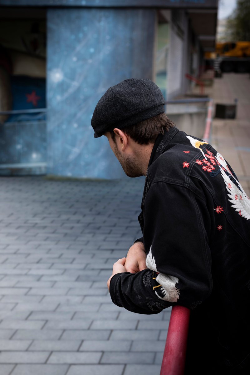 Uusi Revion-podcastjakso julkaistu. Aiheena seksuaalirikollisuus, kuntoutustyö vankilassa ja jatkumot siviiliin. Kiitos <a href="/MikkoYlipekka/">Mikko Ylipekka (@mikkoylipekka.bsky.social)</a> keskustelusta ja ympäristön merkityksen esiin nostamisesta yksilöllisiin tarpeisiin vastaamiseksi! <a href="/oikeusmin/">Oikeusministeriö</a>  youtu.be/C0k0b_3PrYQ