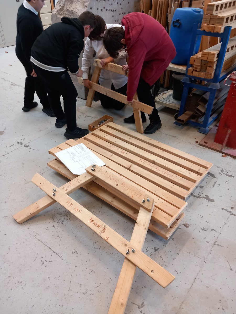 GraemeBinnie's tweet photo. #CABEC Construction and Built Environment Schools Competition S2/3 #Woodwork #Paperbridges #Capillary #CareerChoices @WestLoCollege
@EdinburghNapier #Collaboration @CEBEWLC1 https://t.co/n1OGih0pnB