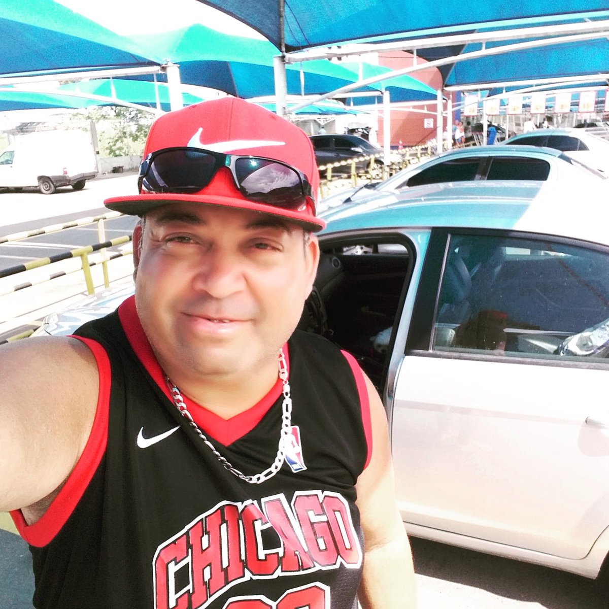Hoje Deus me agraciou com mais um ano de vida, obrigado Deus por estar sempre comigo.