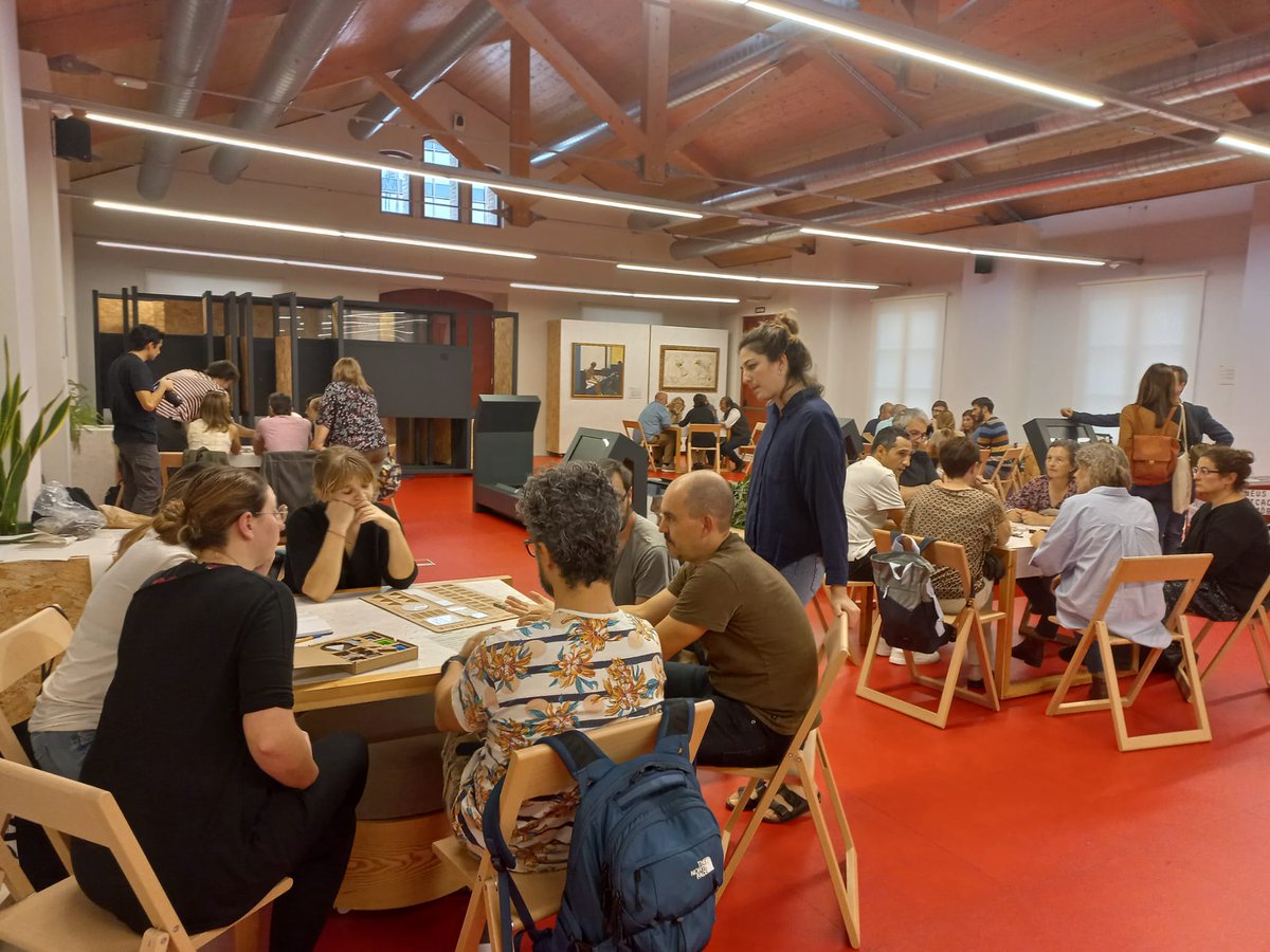 👩🏼‍💻Arrenca el #ProgramadeFabricacióDigital de @BCN_AteneusFab i #Consorciedubcn amb docents dels 25 centres que hi participen el curs 2022-23. 
✨Facilitem eines al professorat perquè desenvolupi amb l'alumnat projectes que transformin i millorin l'entorn 👉🏼edubcn.cat/ca/noticies/de…