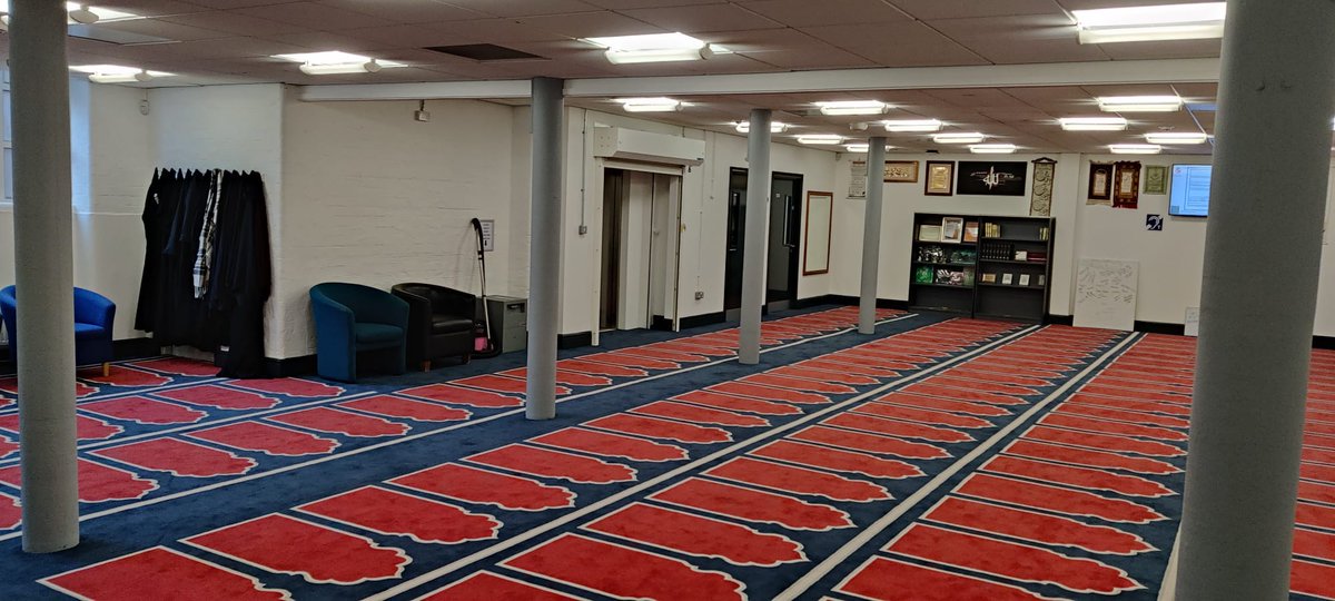 DMU_Imam's tweet photo. Prayer Rooms @dmuleicester is open from today.

-Brothers &amp; Sisters Room expanded.
-Ablutions &amp; toilets improved.
-Entrance &amp; exit amended.
-Wheelchair accessible.
-Induction loop system to assist hearing. 
-Much more.

Current, Alumni &amp; new #students’ feedback is welcome. https://t.co/0dt5wST8Cl
