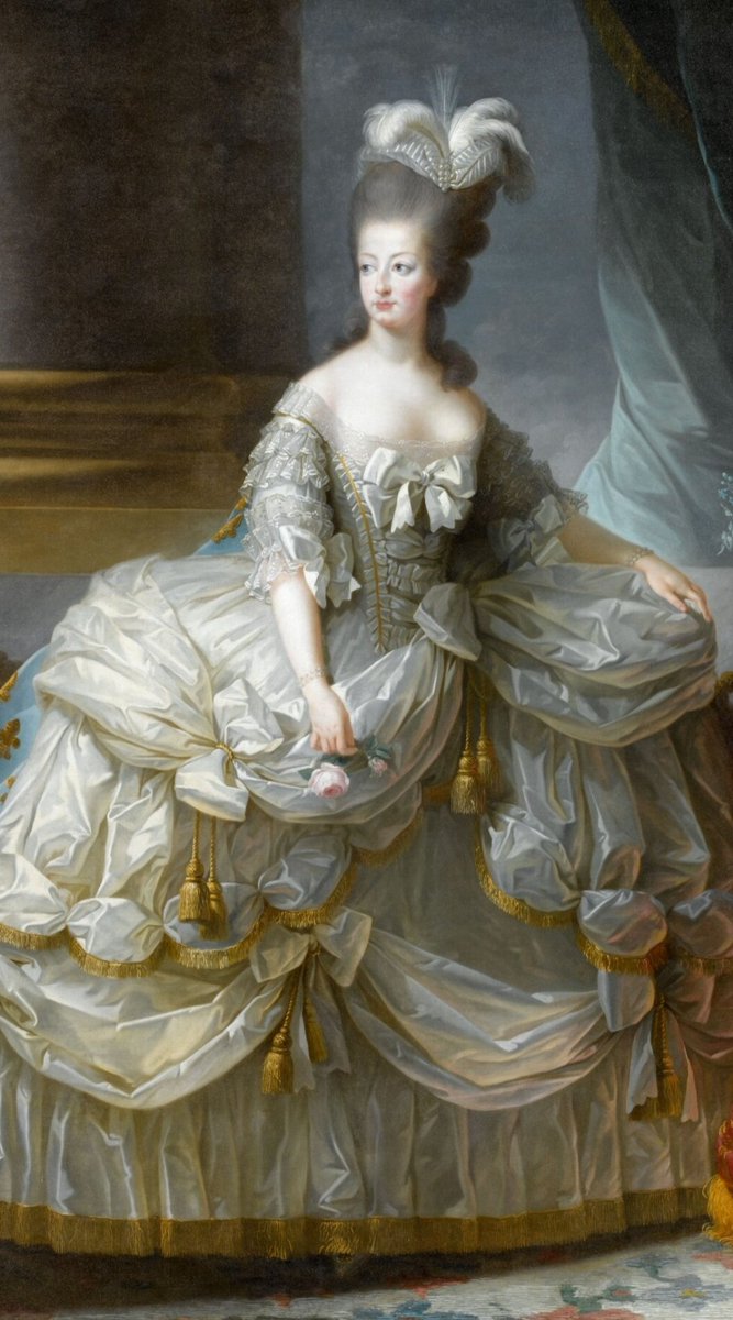LEtapaReina's tweet photo. El 16 d'octubre de 1793, a París, el cap i el cos de Maria Antonieta es veien obligats a separar-se.

Tant de bo els amics de Tour du Lord arribin a 2000 ♥️ i el 29 de juliol de 2023, al Tourmalet, li fem a Maria Antonieta l'homenatge que mereix.

#TDFF2023 https://t.co/KeFu9ollZj