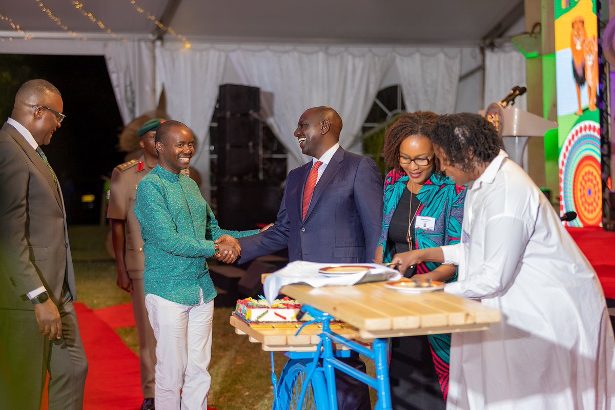 Tim Visuals tweet media