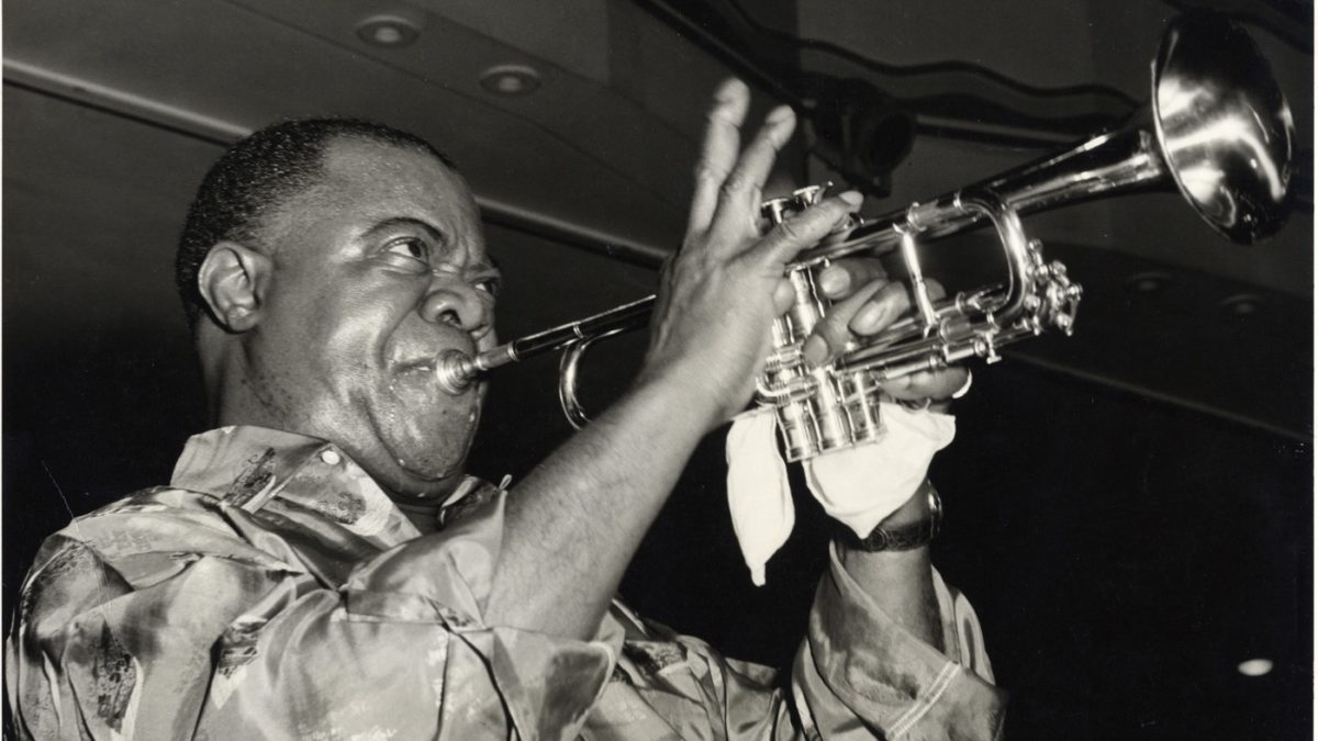 Le documentaire sur Louis Armstrong est disponible sur #Apple TV+ ➡️ iaddict.co/3DjOkRk