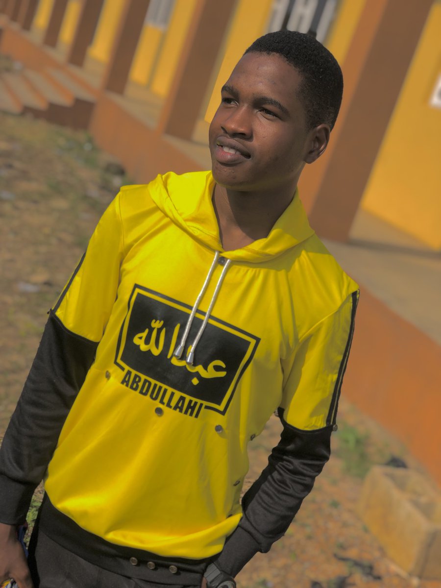 links_ab's tweet photo. A positive mind is a fountain of great thought 💡💡💡
That's why you must always choose to stay positive at all time. Old pics tho 😌

JUMMAT MUBARAK 🕌🕋📿🤲🤲🤲 https://t.co/n1iMPPiqx2