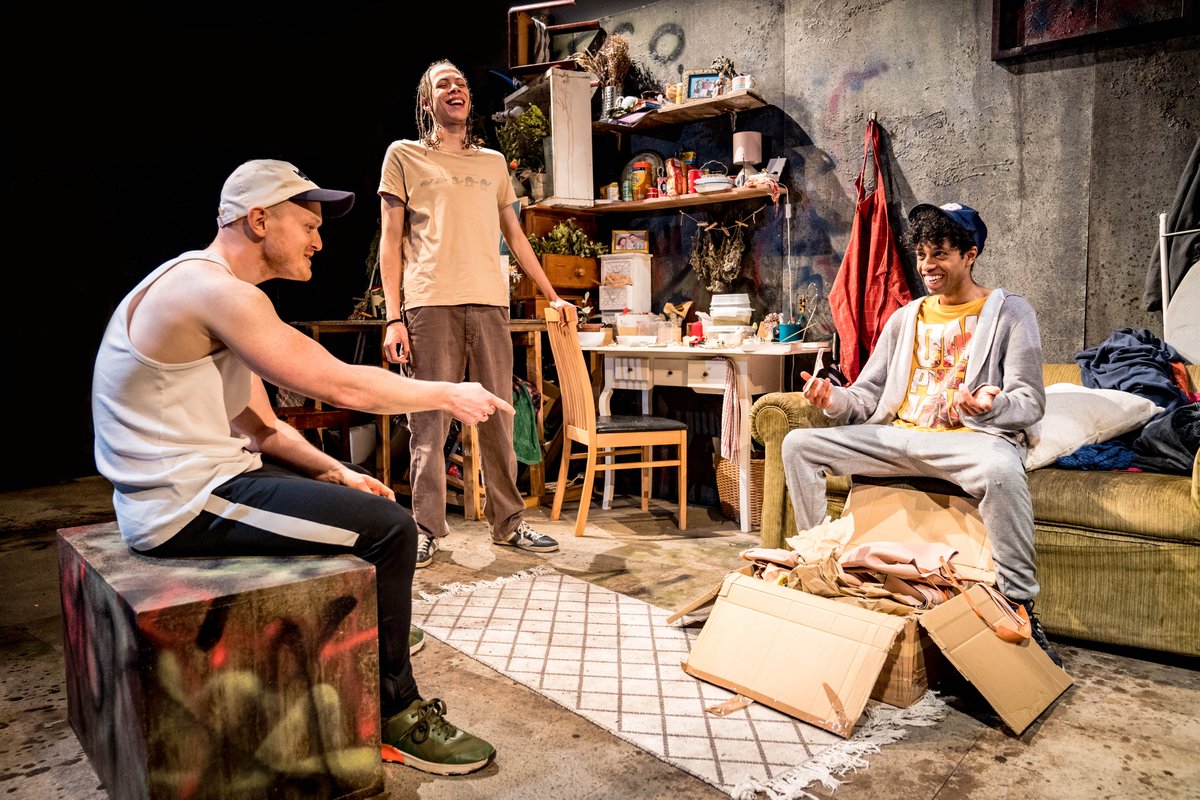 Catch playwright Gloria Williams (<a href="/osilua/">Gloria Williams - Award winning Playwright</a>) on <a href="/LondonLive/">London Live</a> tonight between 6-7pm talking about #KingHamlin! 👉 londonlive.co.uk 

Performed at <a href="/ParkTheatre/">Park Theatre</a> until 12th November 🎭

📸 Steve Gregson