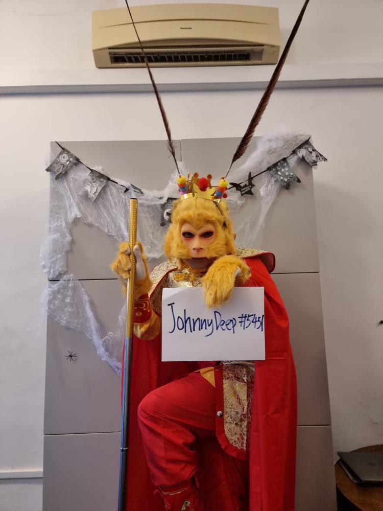 CNFTjeff's tweet photo. Check out my Halloween costume!!! @MallardOrder #CNFT #CNFTProject #Cardano #TMO #MallardOrder #Halloween https://t.co/BhxGDHHcbv
