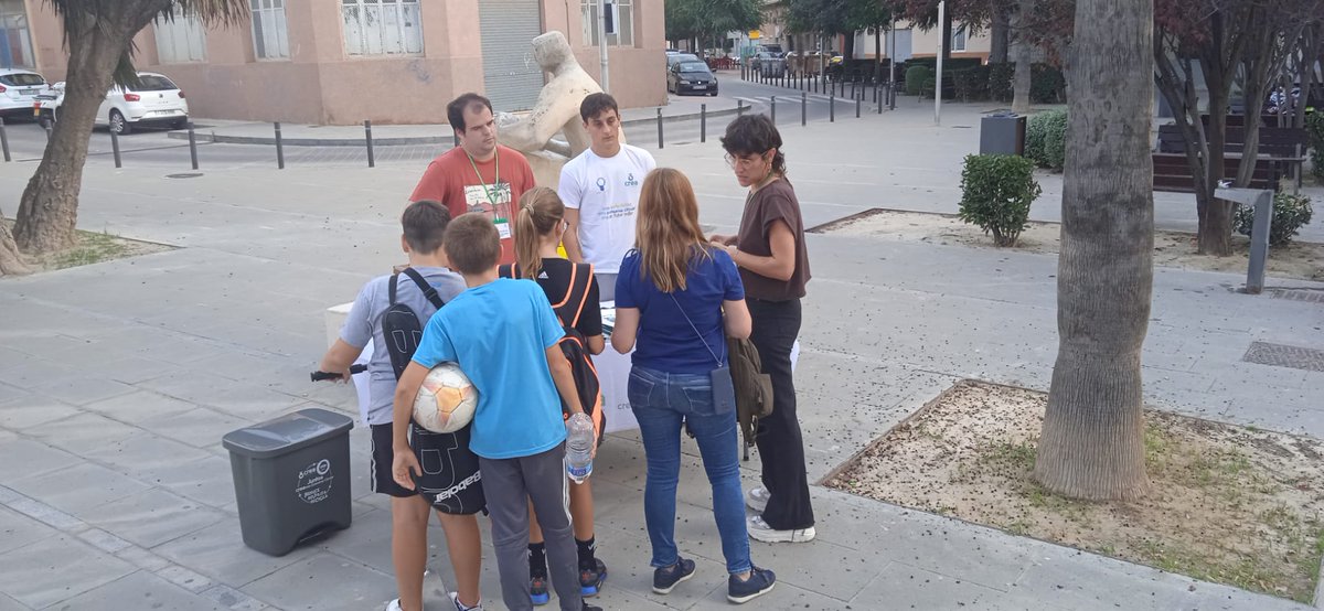 consorcio_crea's tweet photo. 📌 La campaña de captación de Ecoislas en #Petrer sigue activa y cada vez reúne a más personas comprometidas con el proyecto. #CREAmosCompost #CREAmosFuturo @ajuntamentpetrer https://t.co/v1NX0Unfjl